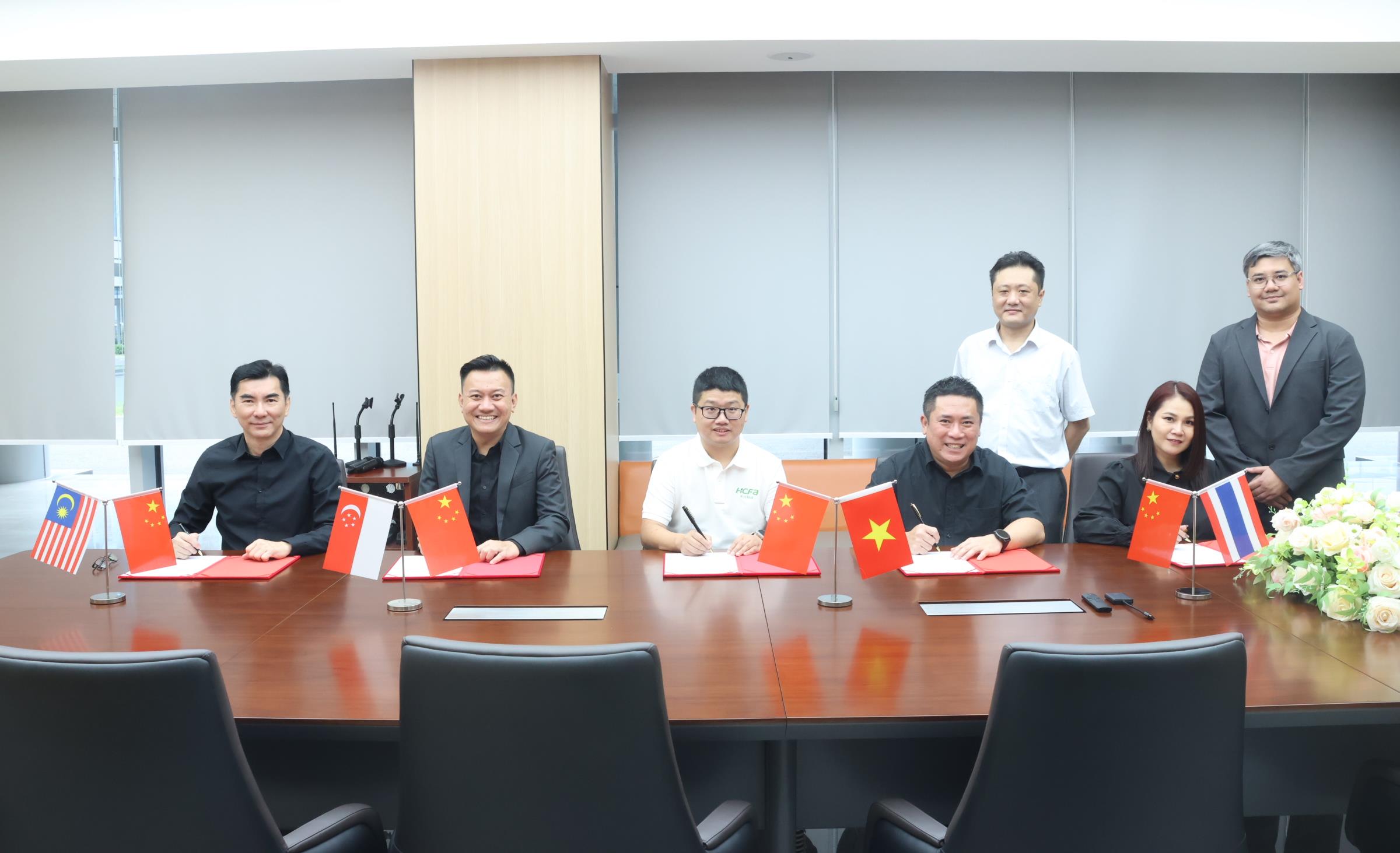 20250928144600_6448_2400x1463